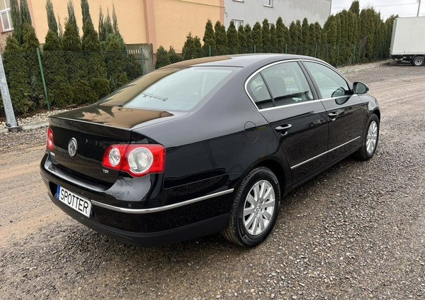 Volkswagen Passat cena 23800 przebieg: 250000, rok produkcji 2009 z Ełk małe 326